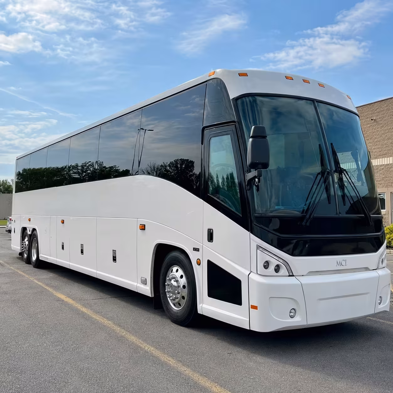 tallahassee shuttle buses to adderley amphitheater at cascades park